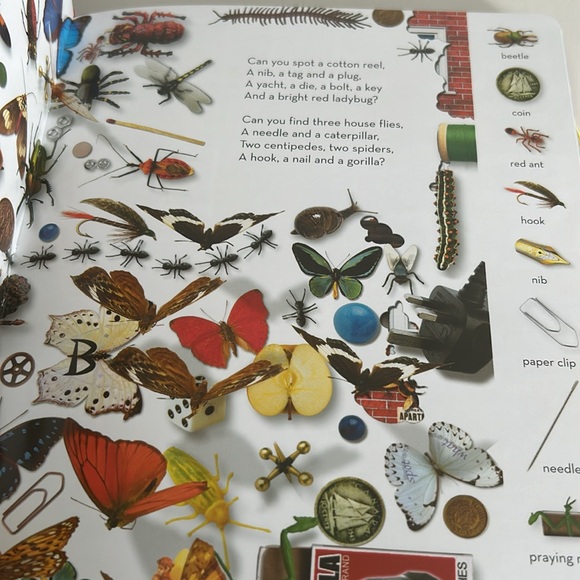 Spot What Travel Edition By Hinkler Explore Including Magnifying Glass New Copy - Picture 4 of 8